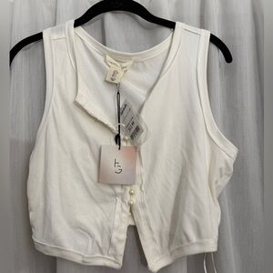 Women's White Sleeveless Top